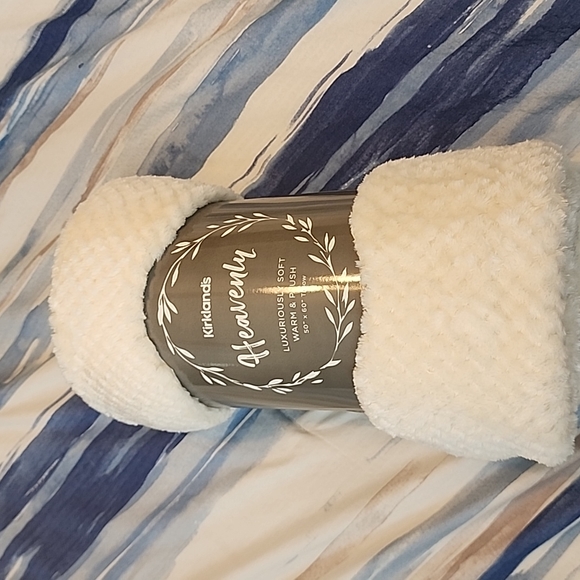 Kirklands Bedding Nwt Kirklands Cream Heavenly Throw 5x60 Poshmark